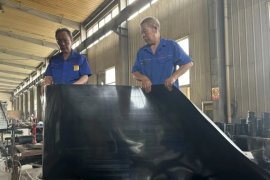 Huashida workshop works overtime to produce 900mm Heat shrinkable sleeve