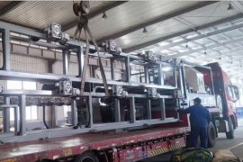 Why did the customer purchase three sets of pipeline equipment from Huashida within one month