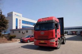 Why did Huashida develop a continuous flow coating PERT pre-insulated pipe production line?