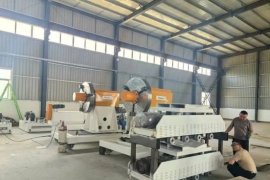 Huashida 1680 spray-wound insulation pipe equipment landed in Zhongrun Xinde