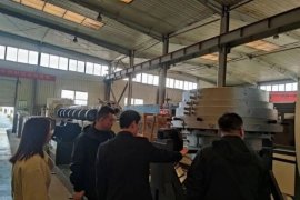 Zhongshan Pipe Industry Visits Huashida to Inspect Insulated Pipe Equipment and Discuss Future Cooperation Projects