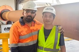 UAE Client Praises Huashida Engineer Zhang Yonggao for Commissioning Internal Shot Blasting Anti-Corrosion Equipment