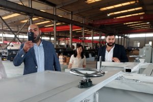 Iraqi Brothers Visit Huashida Five Times Over Two Years for 3PE Steel Pipe Anti-Corrosion Equipment, Finally Achieving Success