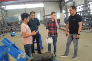 A Kazakhstani client has purchased steel pipe anti-corrosion equipment from Huashida for the fifth time.